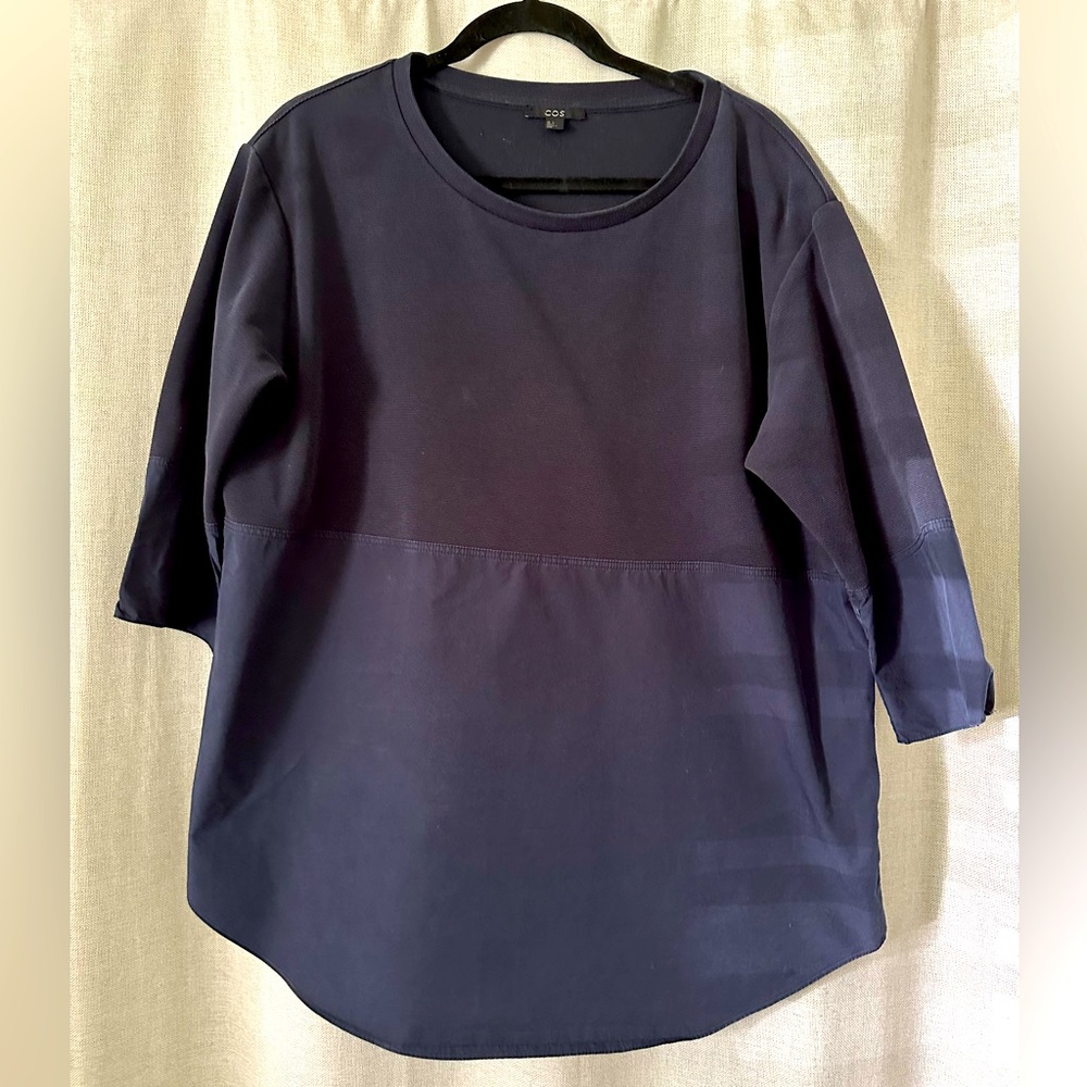COS cotton/spandex blend top- size L, Navy